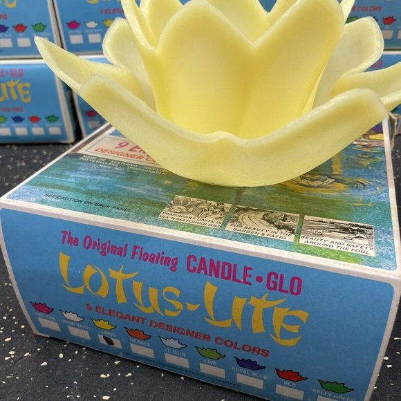 4 Vintage Lotus Lite Candle Glo Floating Pool Candles Tiki MCM Red White Blue - Picture 9 of 11